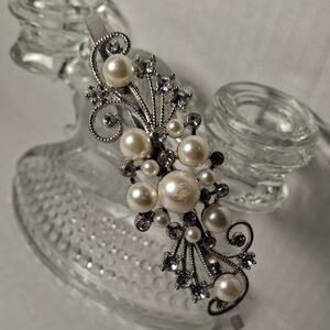 Elegant Silver and Pearl Headband.